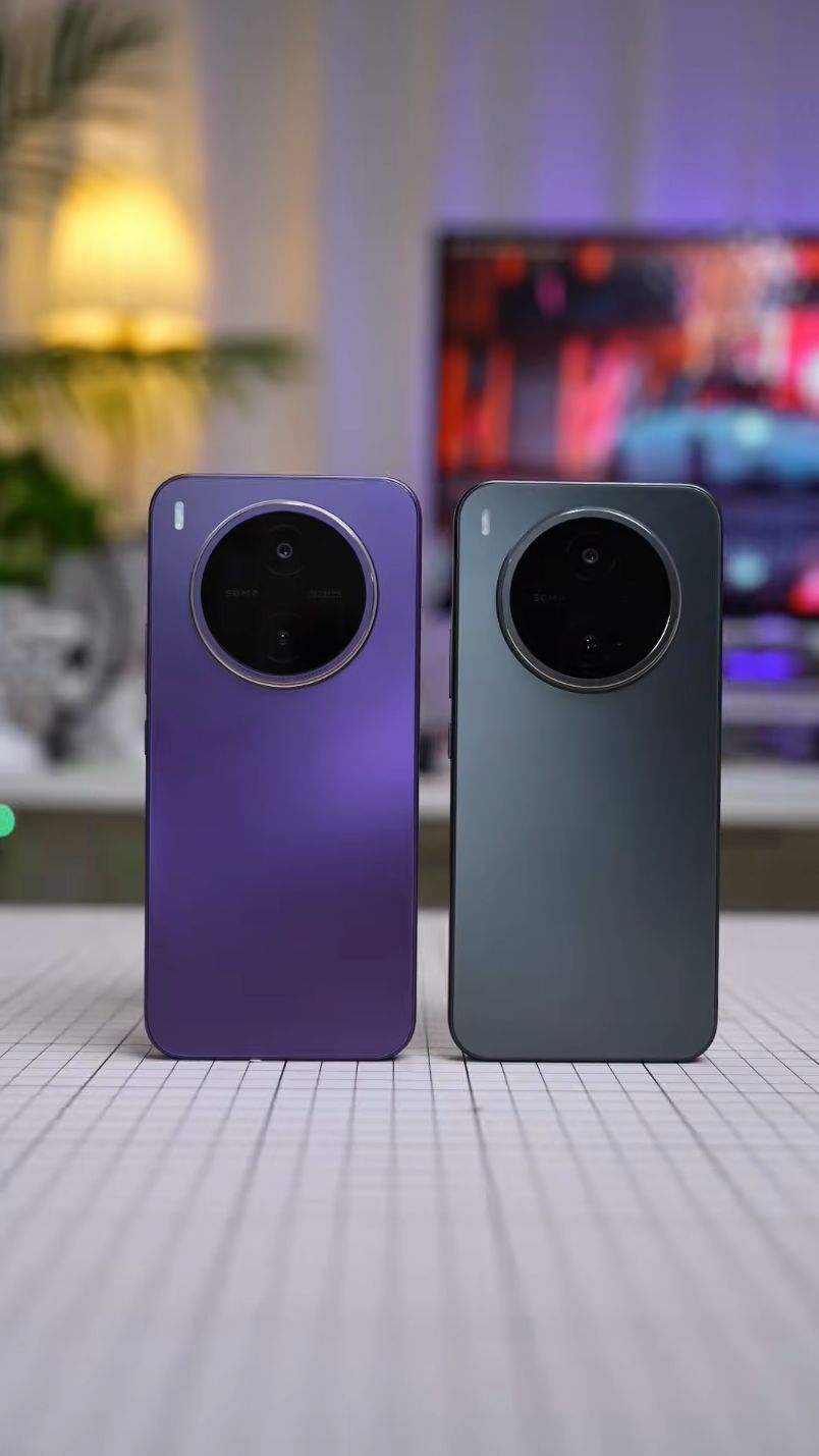 Vivo Y600 Pro - ЭТО РЕКОРД💥 Зарядил и забыл на НЕДЕЛЮ! 10200 мАч это законно😱 #shorts #VivoY600Pro