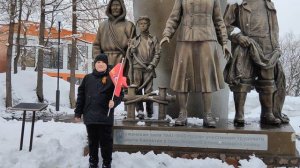 Стихотворение Ольги Масловой «Спасибо героям», читает Ким Артём