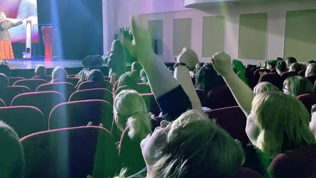 ⚡️2000-е не просто вернулись - они разнесли этот вечер!🪩