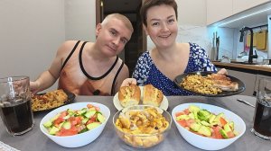 Мукбанг замёрзли, ПЕРЕНЕРВНИЧАЛИ и ОГОЛОДАЛИ как волки! ЭМОЦИОНАЛЬНО обсудили дела! Семейный ужин