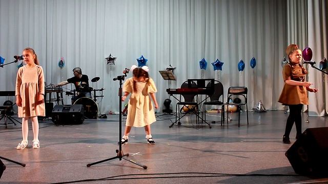 Потешка Курочка по зернышку... Наши особенные,самые любимые дети