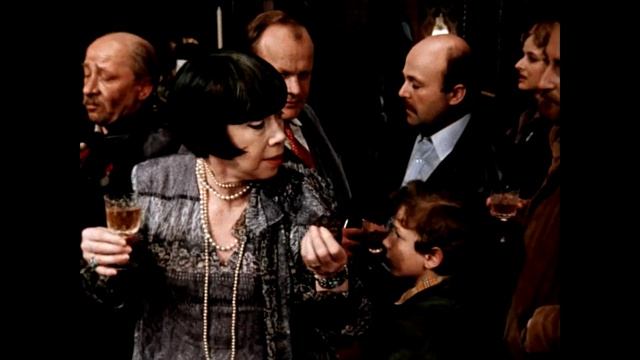 ВОЗЬМИТЕ НАС, СТАРЫХ РАБОТНИКОВ КУЛЬТУРЫ...