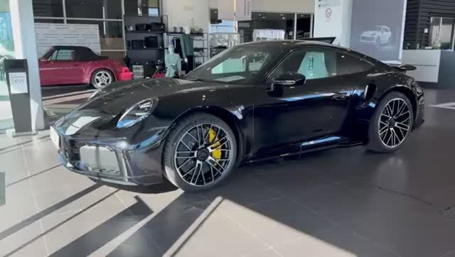 НОВЫЙ Porsche 911 Turbo S 2027 года — обзор салона и экстерьера