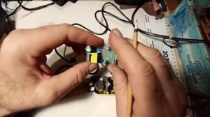 138. От чего зависят мощность и пульсации импульсного блока питания    09-18