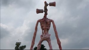 ЖИТЕЛЬ ДЕРЕВНИ СТОЛКНУЛСЯ С СИРЕНОГОЛОВЫМ. КАК ОТ НЕГО СПАСТИСЬ??