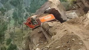 30 минут видео о различном инструменте и талантливых работниках.