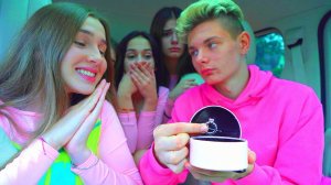 У БАСКЕТБОЛИСТА СЕРЬЁЗНЫЕ НАМЕРЕНИЯ К ДИАНЕ!!! ПОДАРИЛ КОЛЬЦО ЗА 5000$ ДОЛЛАРОВ!!!