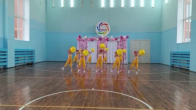 "Чистюли" - Хореографический коллектив "Фантазия" группа "Ромашки" 25.04.26 смотреть онлайн