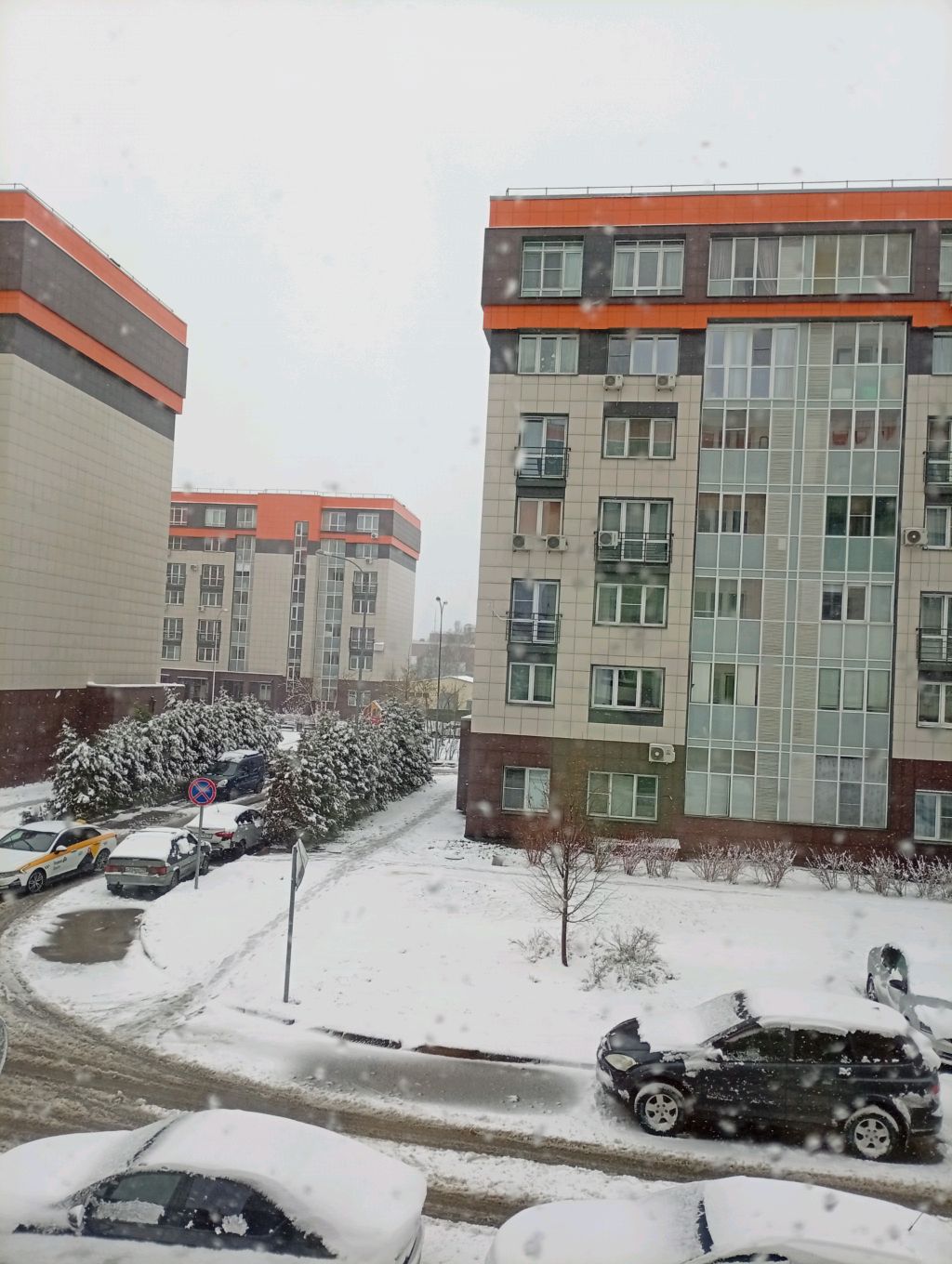 это что, снег, что ли?😯😯 какой снег ❄️