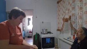 27-04-2026 На кухне с мамулечкой.