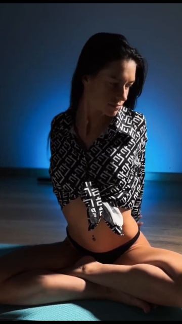 Leg Stretching And Whole Body Stretching #homeyoga #stretching #yoga #short #shorts #hotyoga