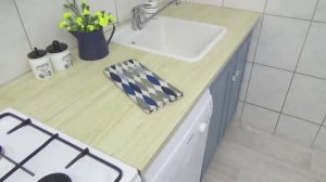Экономная КУХНЯ! 💚 Как сделать ЦЕЛЬНУЮ ПОВЕРХНОСТЬ  на СТАРЫЙ ГАРНИТУР врезать ПЛИТУ Раковину Ч