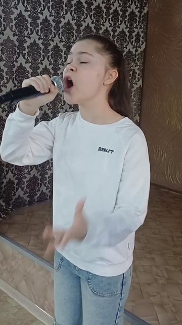 В ДОРОГЕ ТВОИХ ПОБЕД. ИСПОЛНЯЕТ МИЛЕНА ШАНАВА. МУЗЫКА ИЛЬНУРА ГАНИЕВА. СЛОВА ЮРИЯ СОБОЛЯ