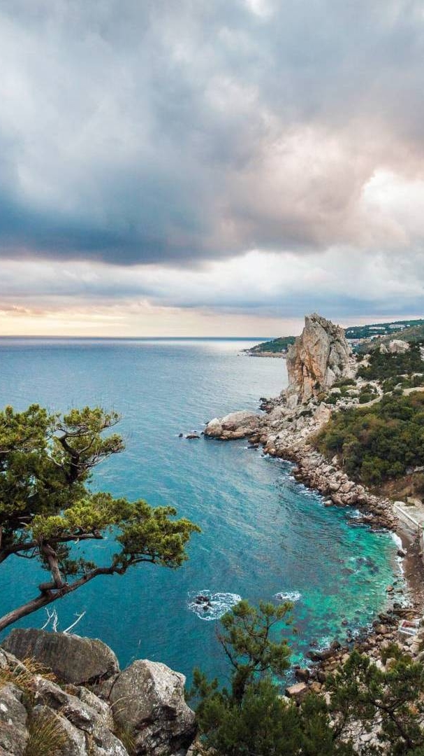 KISS ME - WRANGLE THE CRAZY - ПРИПОДНЯТАЯ