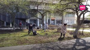 Субботник в тольяттинском сквере имени Жилкина