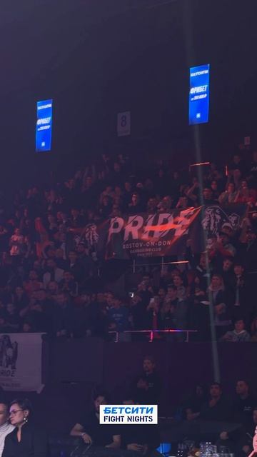 Эдуард Маркарян побеждает эффектным нокаутом в поединке по правилам К-1