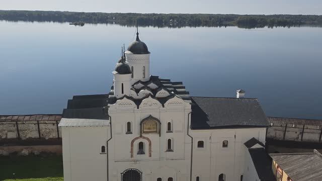 4К. Кирилло-Белозерский. Исполин на Сиверском озере. 3-ий день круиза Москва-Валаам-Петербург.
