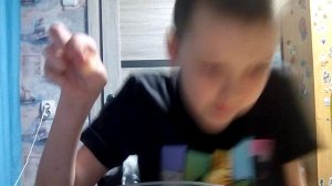 Пробую салат Цезарь!