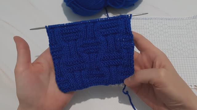 Красивый объёмный узор спицами.+СХЕМА.