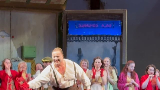 Артисты оперы «Паяцы» в Мариинском театре Санкт-Петербурга