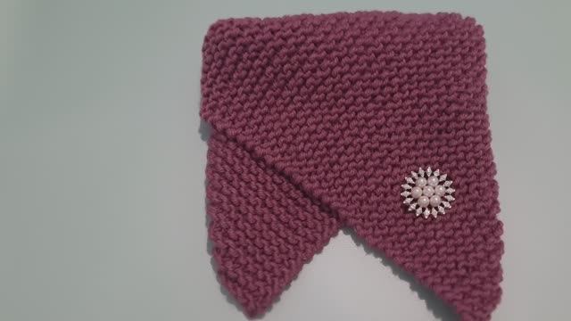 Манишка-воротник спицами. Очень просто и быстро!!!