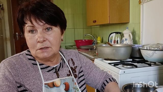 Вытапливаю жир с добавлением лука.