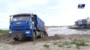 В Туапсе привлечены дополнительные силы к ликвидации разлива нефтепродуктов в реку и море