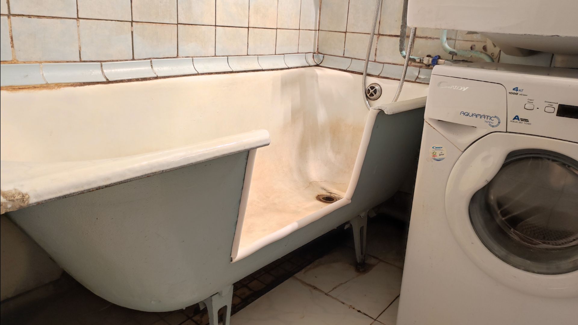 Чугунная ванна с вырезом