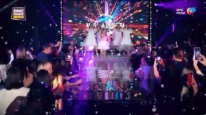 Белые снежинки