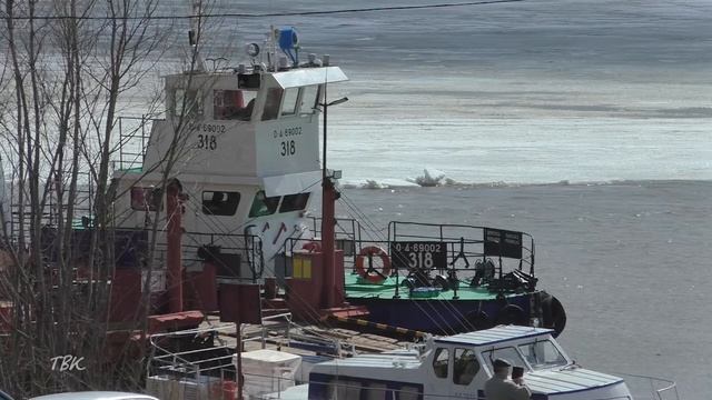 На Оби продолжается ледоход: в районе Колпашева ждут вскрытие реки