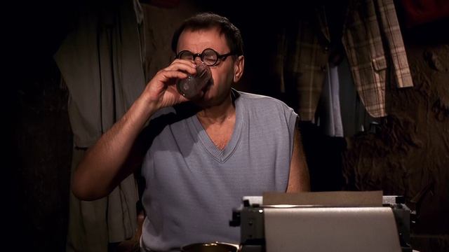 ЗАКОЛЕБАЛИ...