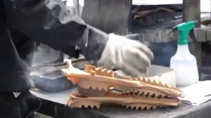 Японская фабрика по изготовлению резиновых спог