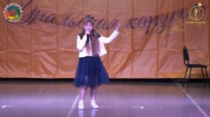 Маркина Таисия, 8 лет. «Падаем и взлетаем»