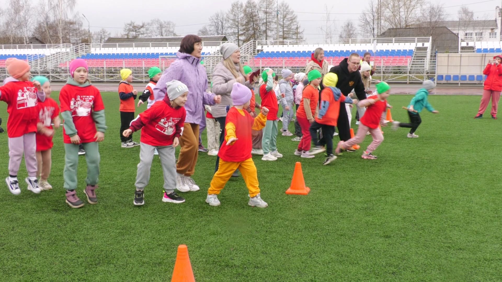Радость движения и командного духа: 266 дошкольников приняли участие в отборочной эстафете
