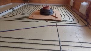 Размотчик для труб теплого пола своими руками из простых материалов DIY