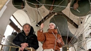 Анна впервые на колокольне. Светлая седмѝца на Китайском подворье (Москва), 26.04.2025