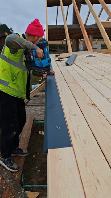 #крышаминск #кровляподключ#керамика #фальц #забудова #крыша #кровля #стройкаиремонт#стройкаминск