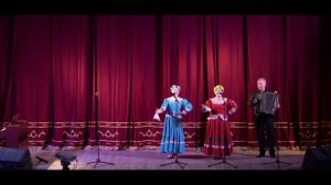 Муз. М. Блантера, сл. С. Острового «В путь-дорожку дальнюю»