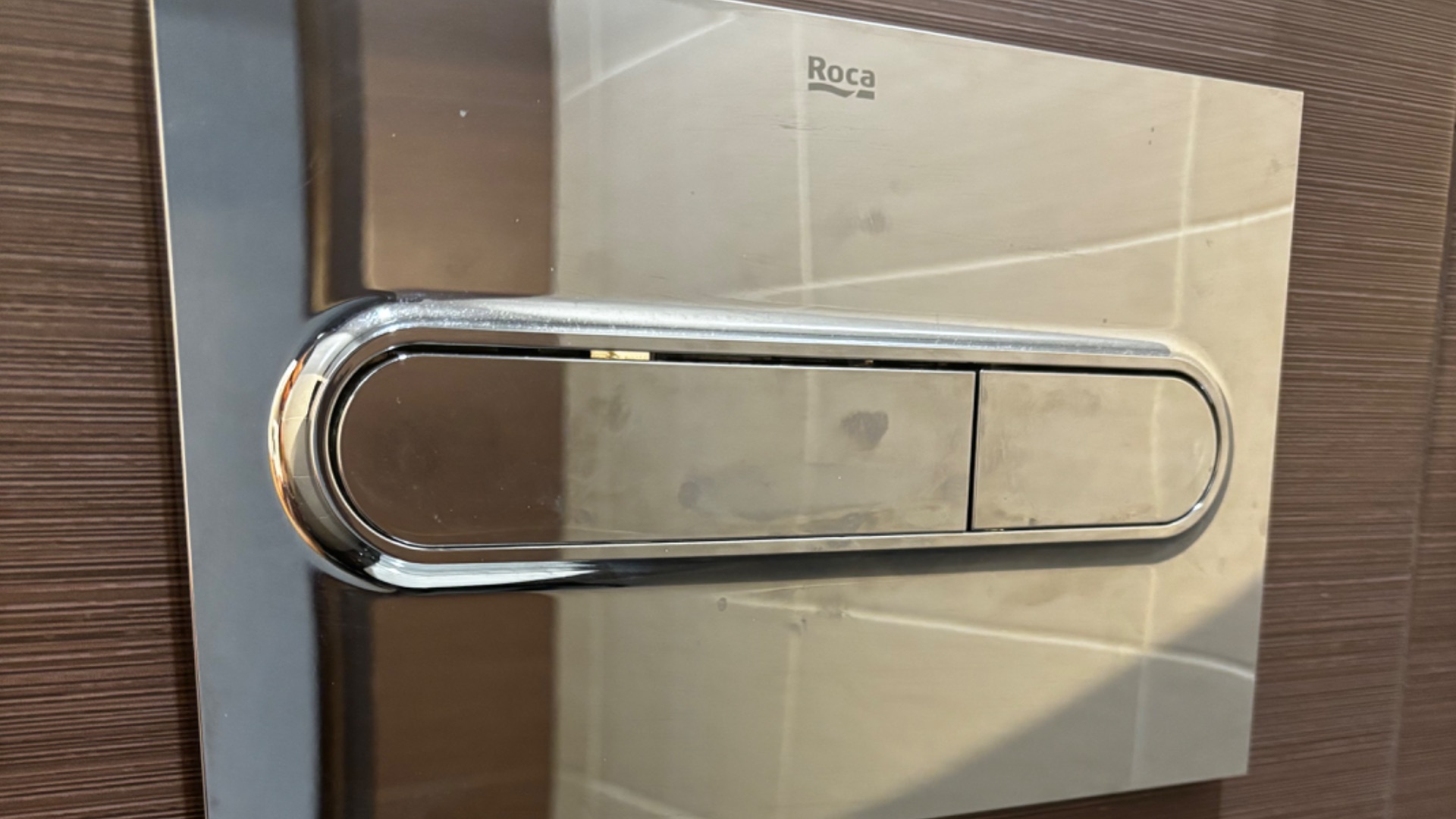 Ремонт инсталляции Roca , замена клапана залива