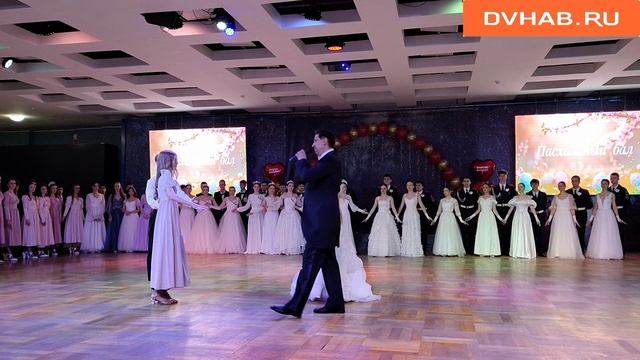 Танцы разных стран разучили участники «Пасхального бала»