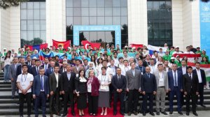 Российские школьники вернулись в Москву после триумфа на Международной олимпиаде по биологии.