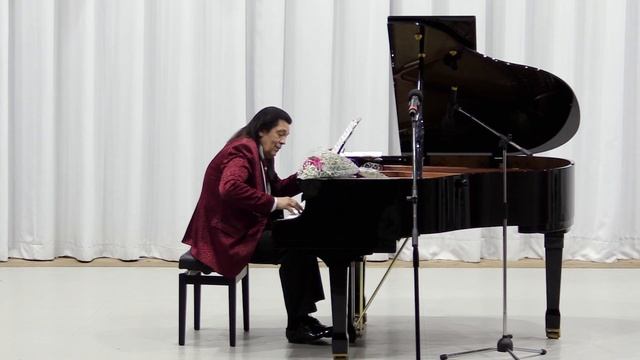 Александр БИСЕРОВ (лауреат международных конкурсов пианист, композитор) в Петровске