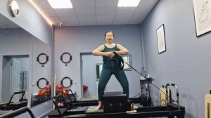 PILATES REFORMER CLASS | ПИЛАТЕС РЕФОРМЕР ТРЕНИРОВКА ДВИЖЕНИЯ УПРАЖНЕНИЯ ДЕЛАЙ С НАМИ ДЕЛАЙ ЛУЧШЕ