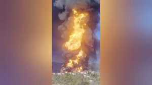 Туапсе,горящая нефть растикаеться по улицам ,это ад