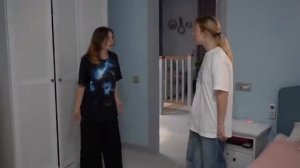 ЧАРЛИ ЧАРЛИ, ТЫ ЗДЕСЬ СТРАШИЛКА.mp4