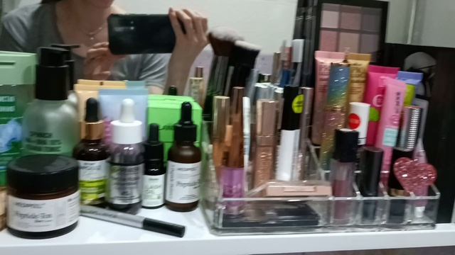 Лотос раскрыл листок 💚 Навожу порядок в косметике 💄Розовые деревья #весна