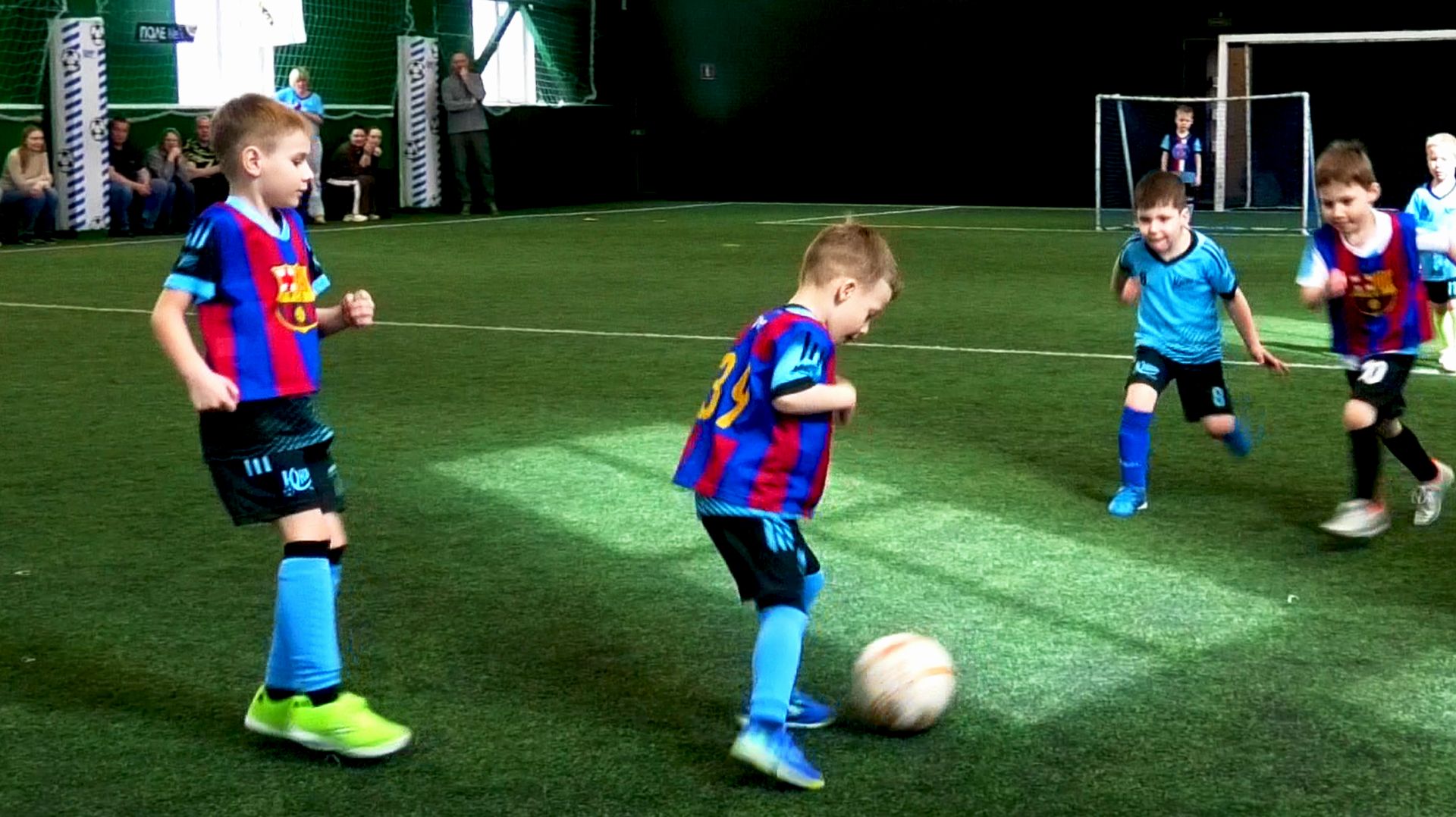 Юниор Чайка-Юниор-Буревестник.