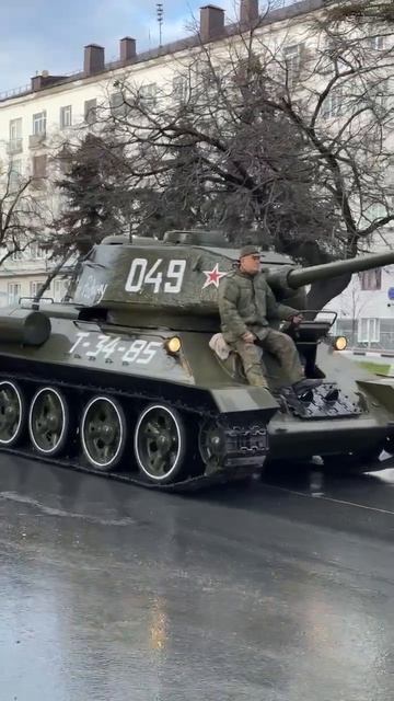 ⭐️ В Ульяновске проходят репетиции парада Победы  #Ульяновск #Ульяновскаяобласть #Ульяновскновости #