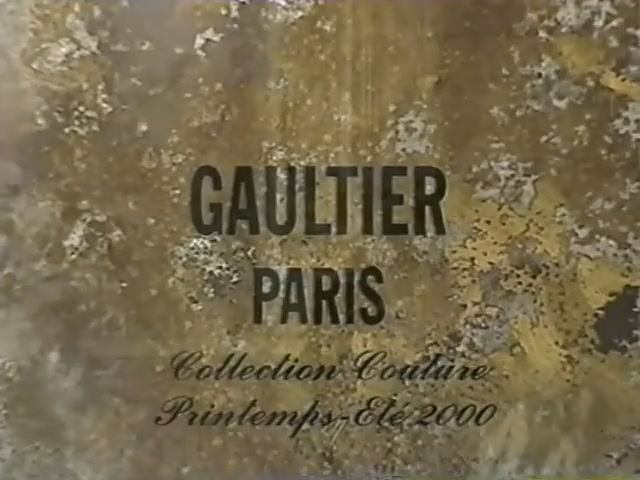 Показ женской коллекции Jean Paul Gaultier весна-лето 2000