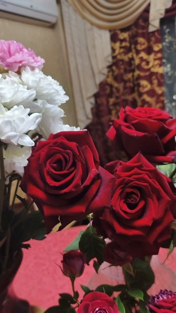 К сожалению,День рождение,только раз в году .